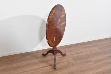 アジアンヴィンテージ　オリエンタル　風景画をあしらったティルトトップコーヒーテーブル　(R-085702)