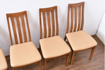 中古　マルニ木工(MARUNI)　ナラ材　本革　背もたれの曲線が美しいダイニングチェア4脚セット　(R-085704)