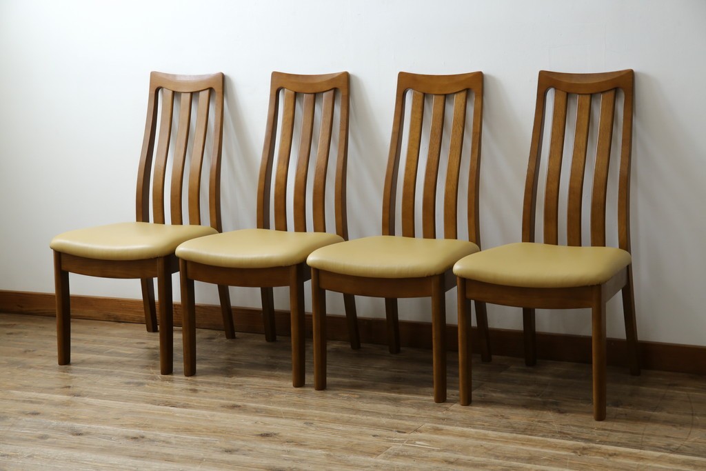 中古　マルニ木工(MARUNI)　ナラ材　本革　背もたれの曲線が美しいダイニングチェア4脚セット　(R-085704)