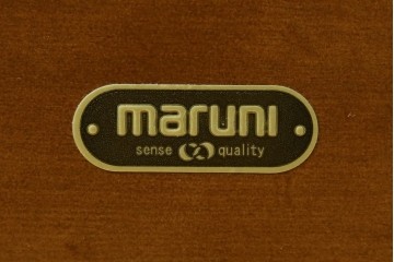 中古　マルニ木工(MARUNI)　ナラ材　本革　背もたれの曲線が美しいダイニングチェア4脚セット　(R-085704)