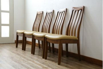 中古　マルニ木工(MARUNI)　ナラ材　本革　背もたれの曲線が美しいダイニングチェア4脚セット　(R-085704)