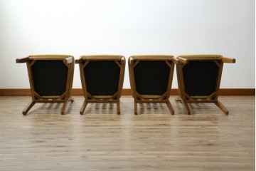 中古　マルニ木工(MARUNI)　ナラ材　本革　背もたれの曲線が美しいダイニングチェア4脚セット　(R-085704)