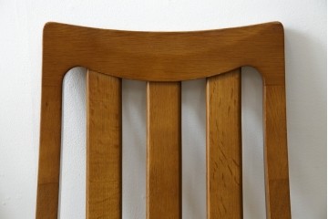 中古　マルニ木工(MARUNI)　ナラ材　本革　背もたれの曲線が美しいダイニングチェア4脚セット　(R-085704)