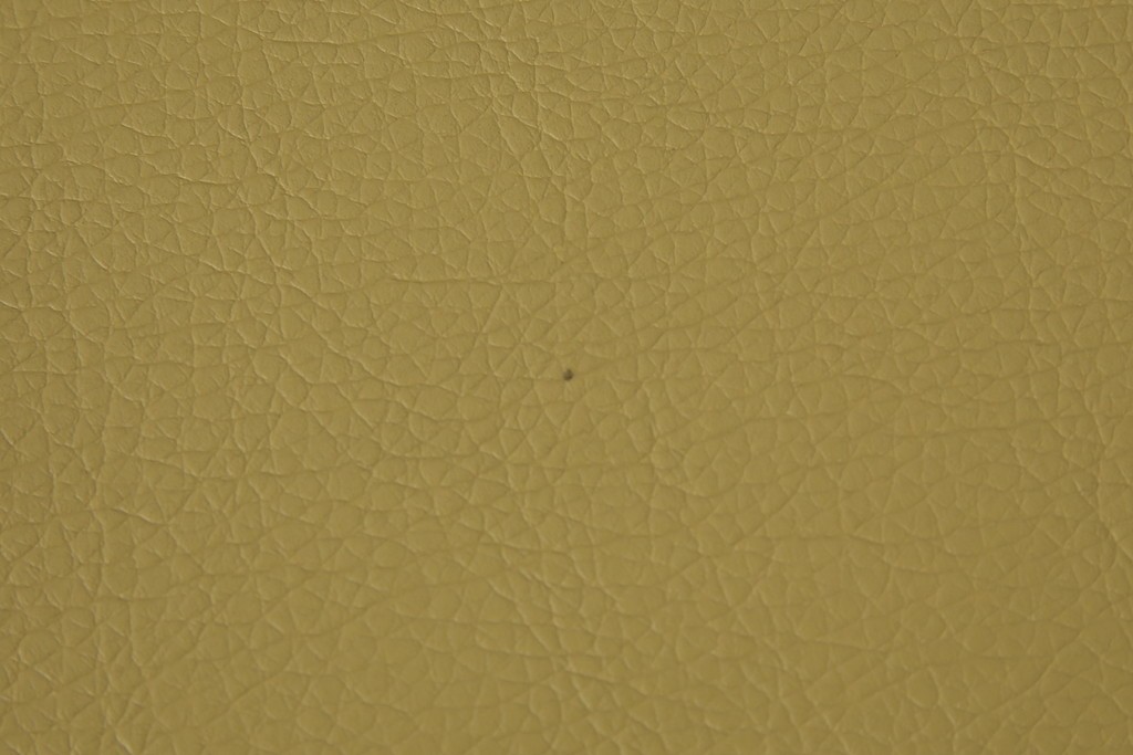 中古　マルニ木工(MARUNI)　ナラ材　本革　背もたれの曲線が美しいダイニングチェア4脚セット　(R-085704)