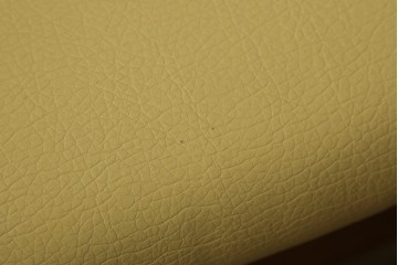 中古　マルニ木工(MARUNI)　ナラ材　本革　背もたれの曲線が美しいダイニングチェア4脚セット　(R-085704)