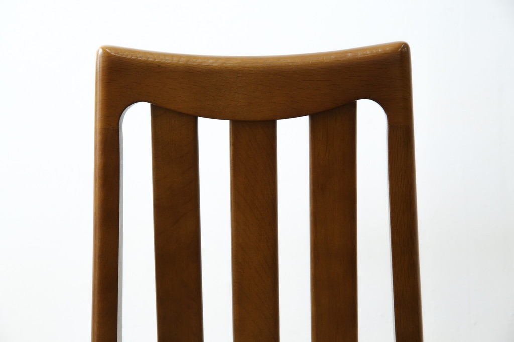 中古　マルニ木工(MARUNI)　ナラ材　本革　背もたれの曲線が美しいダイニングチェア4脚セット　(R-085704)