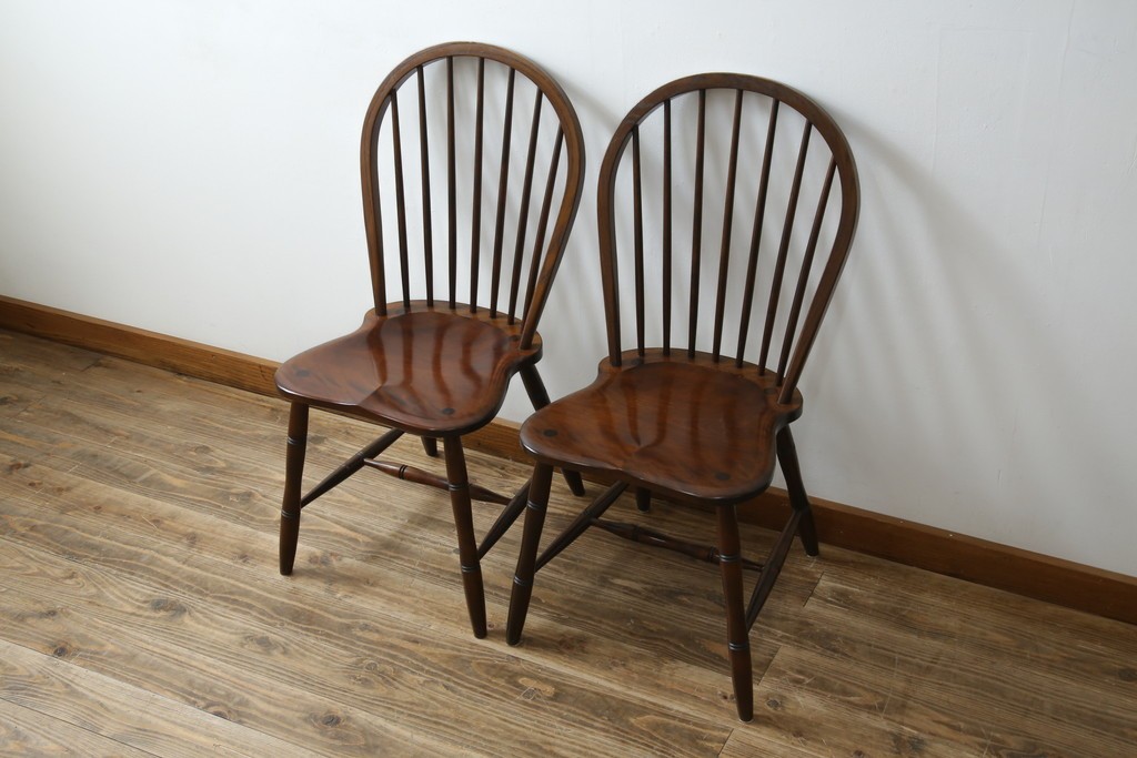 中古　松本民芸家具　#72リーチ型チェア　曲線の美しいウィンザースタイルのダイニングチェア2脚セット　定価(2脚合計)約19万6千円　(R-085707)