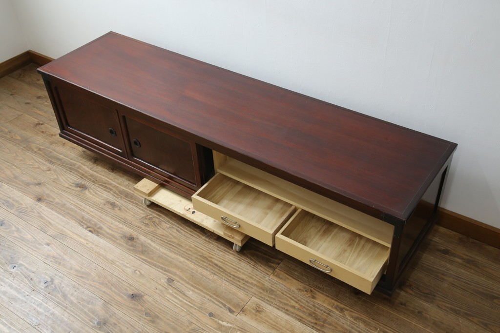 《台輪取り付け加工費込み》　中古　美品　志太民芸家具　木目の美しさが際立つローボード　(R-085709)