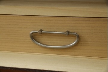 《台輪取り付け加工費込み》　中古　美品　志太民芸家具　木目の美しさが際立つローボード　(R-085709)