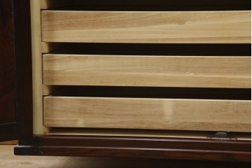 《天板・台輪取り付け加工費込み》　中古　美品　志太民芸家具　木目の美しさが際立つローチェスト　(R-085710)