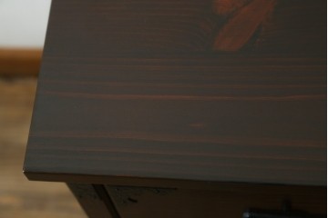 中古　志太民芸家具　深い色合いの木肌が美しいサイドボード　(R-085711)