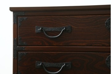 中古　志太民芸家具　深い色合いの木肌が美しいサイドボード　(R-085711)