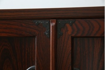 《天板取り付け加工費込み》　中古　志太民芸家具　深い色合いの木肌が美しいサイドボード　(R-085711)