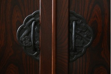 《天板取り付け加工費込み》　中古　志太民芸家具　深い色合いの木肌が美しいサイドボード　(R-085711)