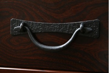 《天板取り付け加工費込み》　中古　志太民芸家具　深い色合いの木肌が美しいサイドボード　(R-085711)