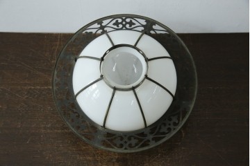 《引っ掛けシーリング式ペンダントライト加工費込み》　和製アンティーク　大正～昭和初期　凝ったデザインの真鍮飾りが目を引くペンダントライト　(R-085715)