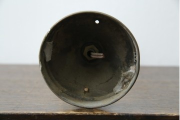 和製アンティーク　昭和初期　インダストリアルな雰囲気たっぷりの金属製アームが魅力的なウォールライト　(R-085717)