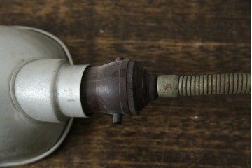 和製アンティーク　無骨な金属製アームがおしゃれなウォールライト　(R-085718)