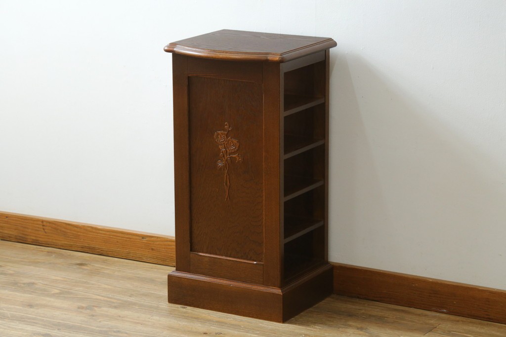 中古　美品　希少な廃番品　三越家具(現カントリーハウス)　Brugge(ブルージュ)　上品なバラの彫刻が入ったスリッパラック　(R-085719)