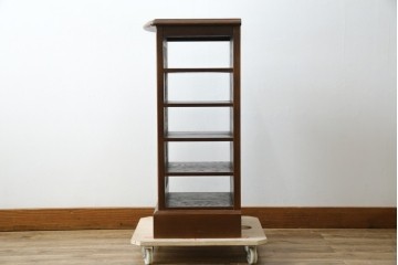 中古　美品　希少な廃番品　三越家具(現カントリーハウス)　Brugge(ブルージュ)　上品なバラの彫刻が入ったスリッパラック　(R-085719)