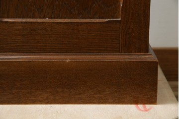 中古　美品　希少な廃番品　三越家具(現カントリーハウス)　Brugge(ブルージュ)　上品なバラの彫刻が入ったスリッパラック　(R-085719)