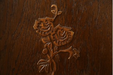 中古　美品　希少な廃番品　三越家具(現カントリーハウス)　Brugge(ブルージュ)　上品なバラの彫刻が入ったスリッパラック　(R-085719)