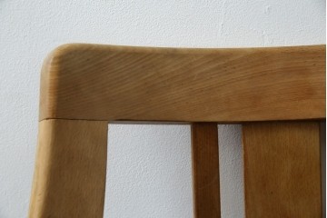 和製ヴィンテージ　背もたれに透かし彫りの入ったレトロなドクターチェア　(R-085720)