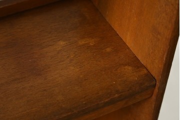 和製ヴィンテージ　昭和レトロ　素朴な木の味わいの薄型本棚　(R-085721)
