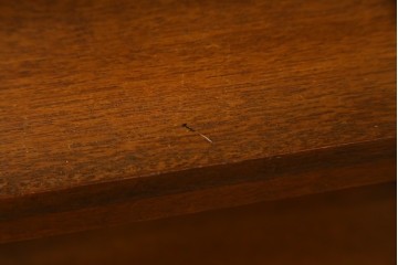 和製ヴィンテージ　昭和レトロ　素朴な木の味わいの薄型本棚　(R-085721)