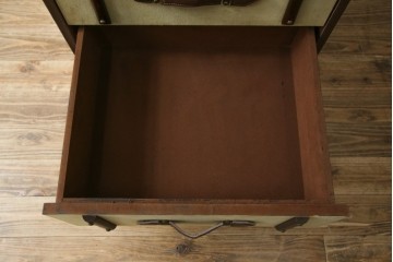 アメリカヴィンテージ　希少デザイン　国内流通少　旅のトランクを思わせる布張りの本棚　(R-085723)