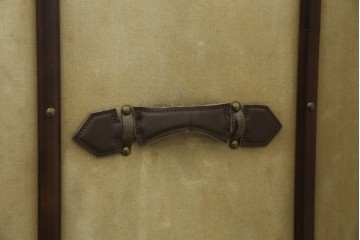 アメリカヴィンテージ　希少デザイン　国内流通少　旅のトランクを思わせる布張りの本棚　(R-085723)