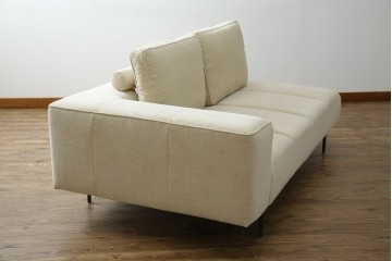 中古　超美品　購入から3ヶ月のほぼ新品　BoConcept(ボーコンセプト)　Amsterdam(アムステルダム)　保証書付き　シンプルモダンな2.5人掛けソファ　定価約60万円　(R-085726)