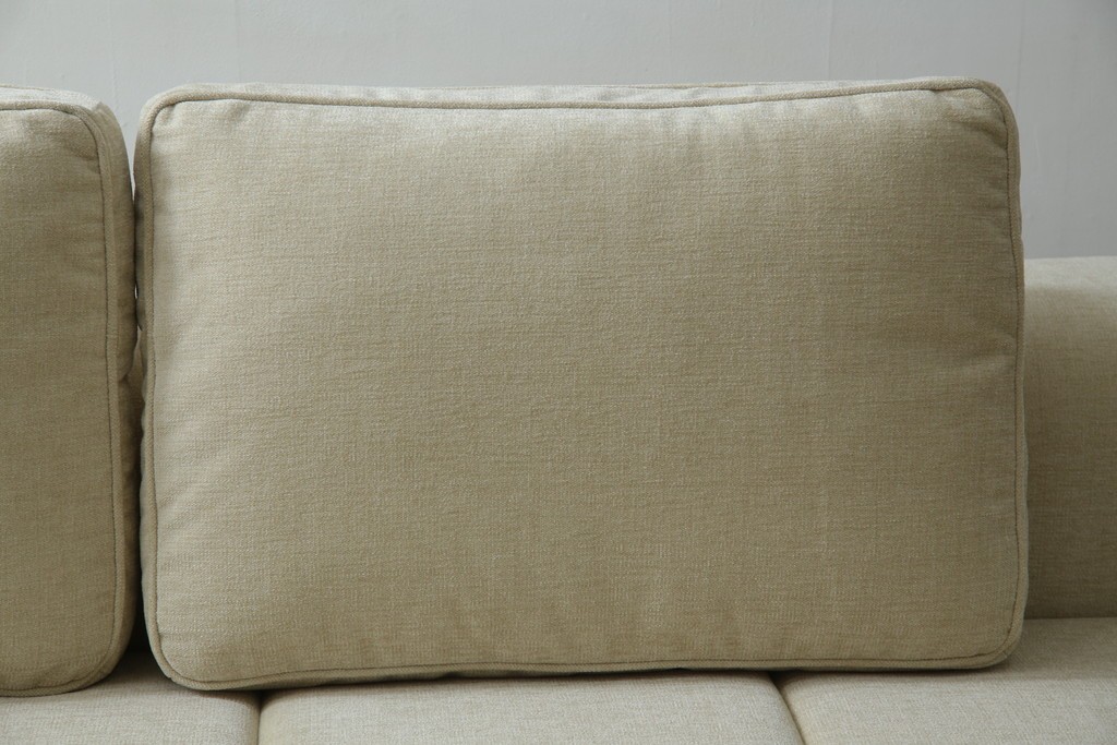 中古　超美品　購入から3ヶ月のほぼ新品　BoConcept(ボーコンセプト)　Amsterdam(アムステルダム)　保証書付き　シンプルモダンな2.5人掛けソファ　定価約60万円　(R-085726)