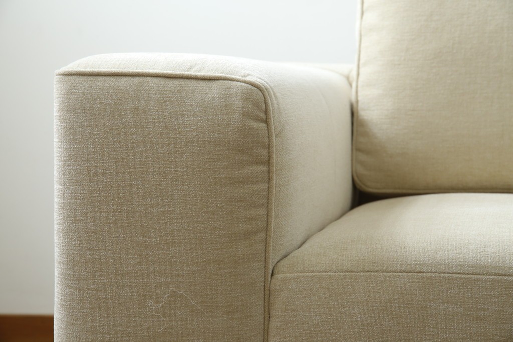 中古　超美品　購入から3ヶ月のほぼ新品　BoConcept(ボーコンセプト)　Amsterdam(アムステルダム)　保証書付き　シンプルモダンな2.5人掛けソファ　定価約60万円　(R-085726)