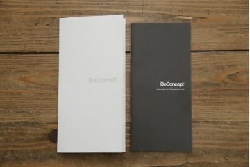 中古　超美品　購入から3ヶ月のほぼ新品　BoConcept(ボーコンセプト)　Amsterdam(アムステルダム)　保証書付き　シンプルモダンな2.5人掛けソファ　定価約60万円　(R-085726)