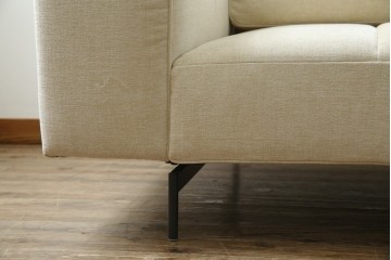 中古　超美品　購入から3ヶ月のほぼ新品　BoConcept(ボーコンセプト)　Amsterdam(アムステルダム)　保証書付き　シンプルモダンな2.5人掛けソファ　定価約60万円　(R-085726)