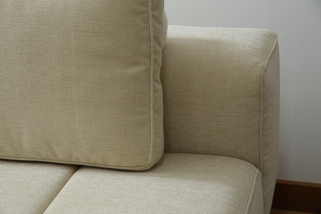 中古　超美品　購入から3ヶ月のほぼ新品　BoConcept(ボーコンセプト)　Amsterdam(アムステルダム)　保証書付き　シンプルモダンな2.5人掛けソファ　定価約60万円　(R-085726)