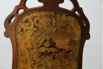 中古　美品　高級輸入家具エクセレンテ取り扱い　ウォールナットXゴールド　バロッコ(バロック)　繊細な彫刻が施された装飾が優雅な雰囲気を醸し出すアームチェア2脚　セット定価2脚で約24万5千円　(R-085727)