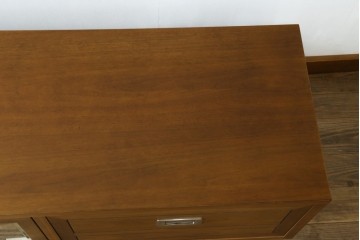 中古　美品　カリモク家具(karimoku)　domani(ドマーニ)　Morganton(モーガントン)　直線的なデザインとメタリックな引手が上品なテレビボード　定価約53万円　(R-085729)