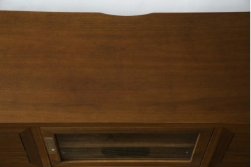 中古　美品　カリモク家具(karimoku)　domani(ドマーニ)　Morganton(モーガントン)　直線的なデザインとメタリックな引手が上品なテレビボード　定価約53万円　(R-085729)