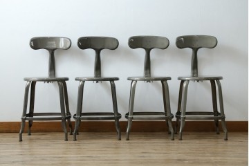 中古　美品　フランス　オールスチール製　Whale Tail(ホエールテイル・チェア)　工業用チェアの名作!　Nicolle Chair(ニコルチェア)4脚セット　定価(4脚合計)約23万円　(R-085731)