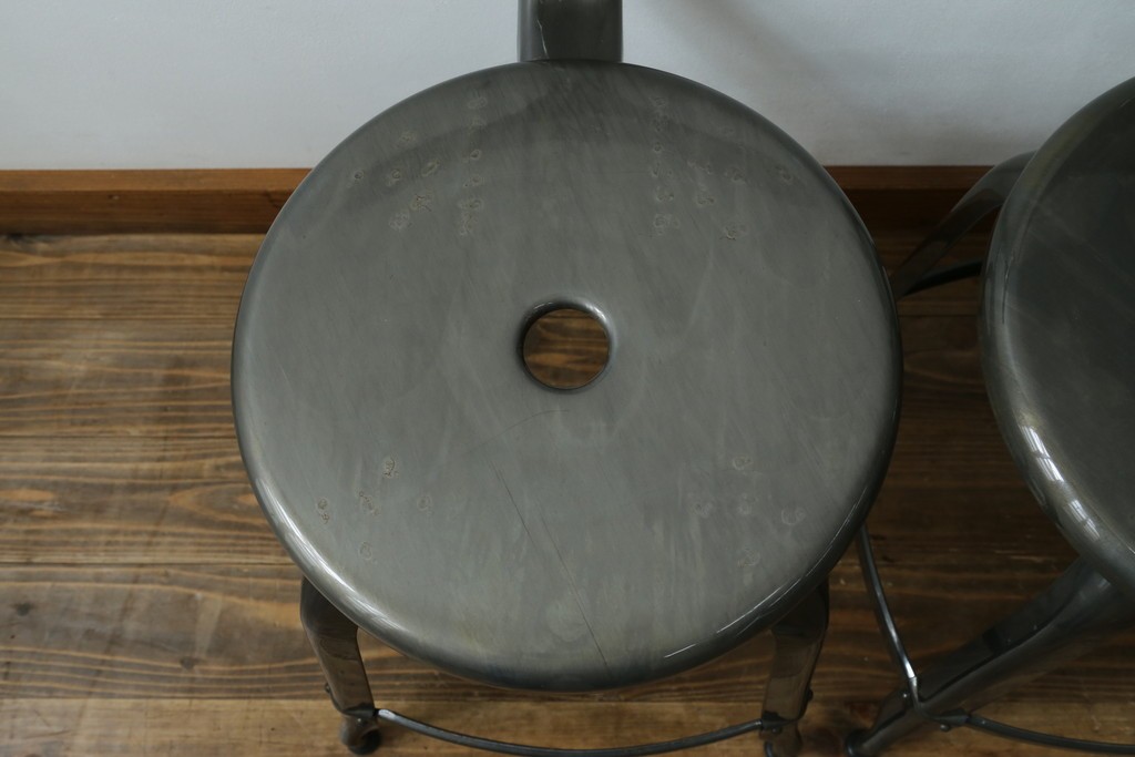 中古　美品　フランス　オールスチール製　Whale Tail(ホエールテイル・チェア)　工業用チェアの名作!　Nicolle Chair(ニコルチェア)4脚セット　定価(4脚合計)約23万円　(R-085731)