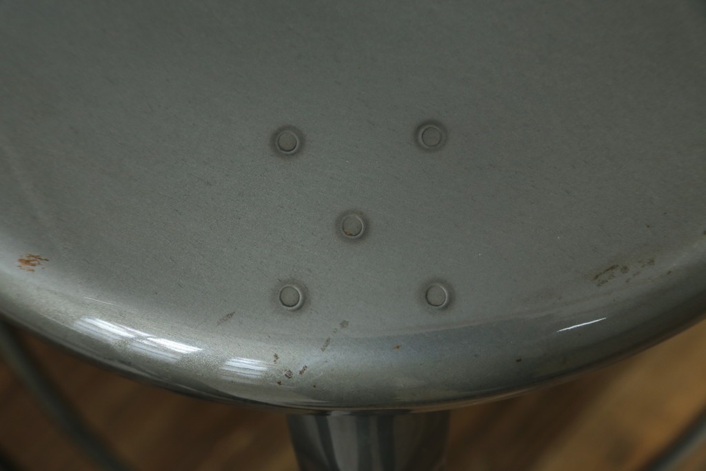 中古　美品　フランス　オールスチール製　Whale Tail(ホエールテイル・チェア)　工業用チェアの名作!　Nicolle Chair(ニコルチェア)4脚セット　定価(4脚合計)約23万円　(R-085731)