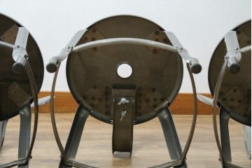 中古　美品　フランス　オールスチール製　Whale Tail(ホエールテイル・チェア)　工業用チェアの名作!　Nicolle Chair(ニコルチェア)4脚セット　定価(4脚合計)約23万円　(R-085731)