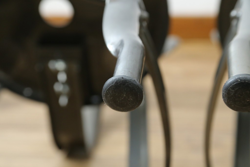 中古　美品　フランス　オールスチール製　Whale Tail(ホエールテイル・チェア)　工業用チェアの名作!　Nicolle Chair(ニコルチェア)4脚セット　定価(4脚合計)約23万円　(R-085731)