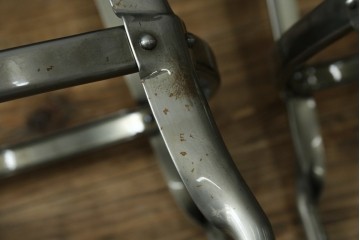 中古　美品　フランス　オールスチール製　Whale Tail(ホエールテイル・チェア)　工業用チェアの名作!　Nicolle Chair(ニコルチェア)4脚セット　定価(4脚合計)約23万円　(R-085731)