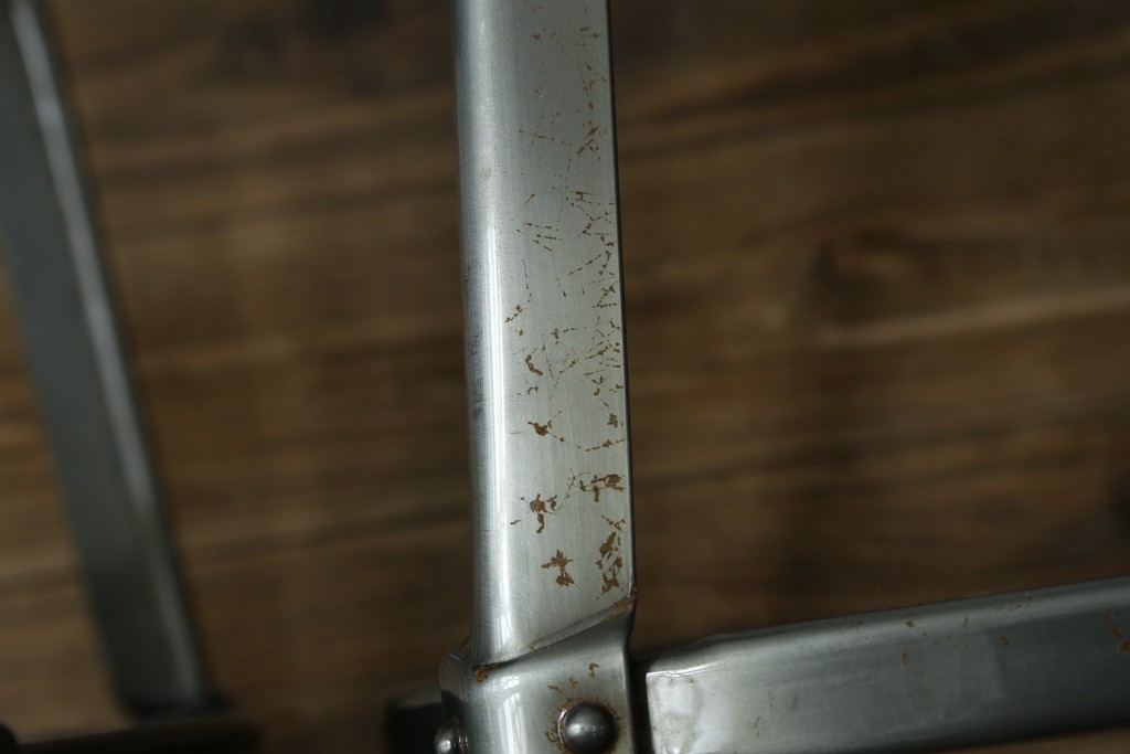 中古　美品　フランス　オールスチール製　Whale Tail(ホエールテイル・チェア)　工業用チェアの名作!　Nicolle Chair(ニコルチェア)4脚セット　定価(4脚合計)約23万円　(R-085731)