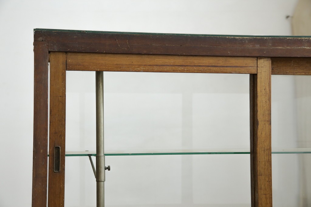 和製アンティーク　曲面ガラスが美しいタイル付きのL型ガラスケース　(R-085732)