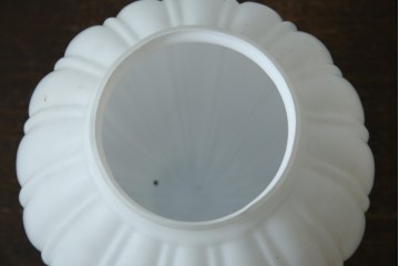 《引っ掛けシーリング式ペンダントライト加工費込み》　和製アンティーク　大正～昭和初期　縦溝の意匠が柔らかな陰影を描くペンダントライト　(R-085733)