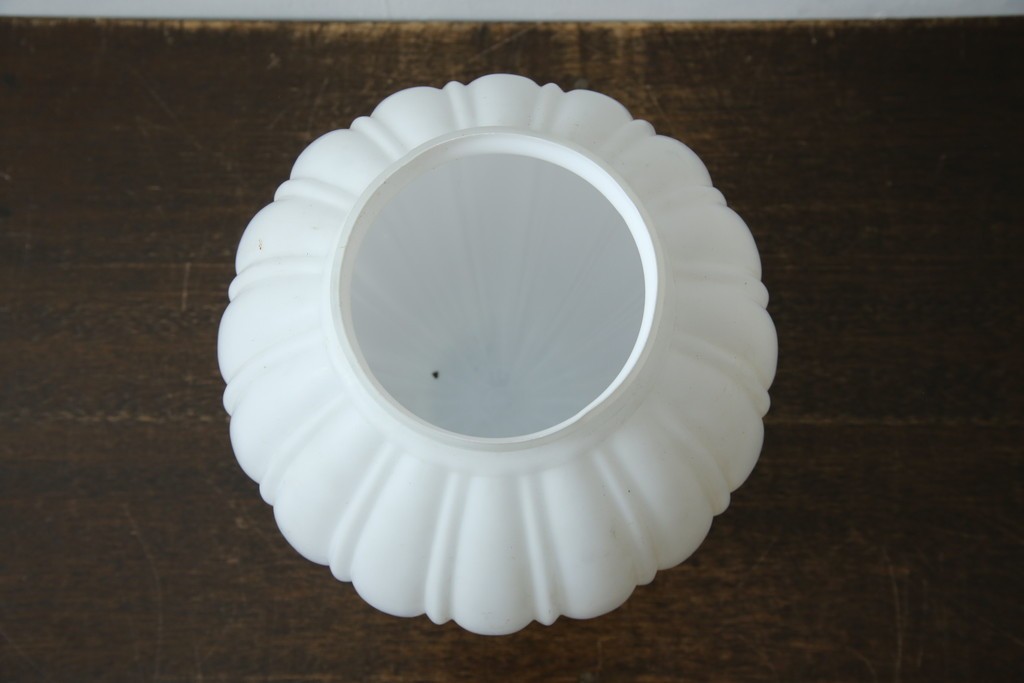 《引っ掛けシーリング式ペンダントライト加工費込み》　和製アンティーク　大正～昭和初期　縦溝の意匠が柔らかな陰影を描くペンダントライト　(R-085733)